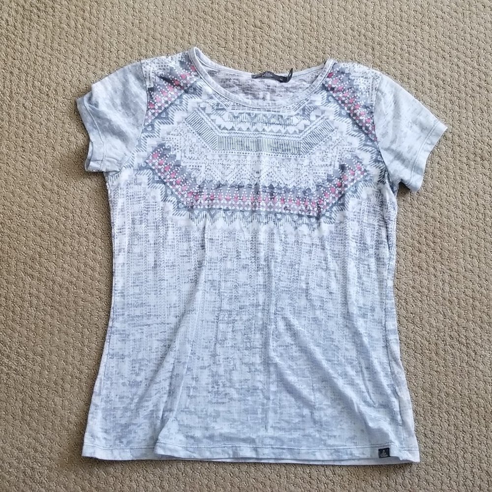 **GUC** Prana Tribal White Size Medium